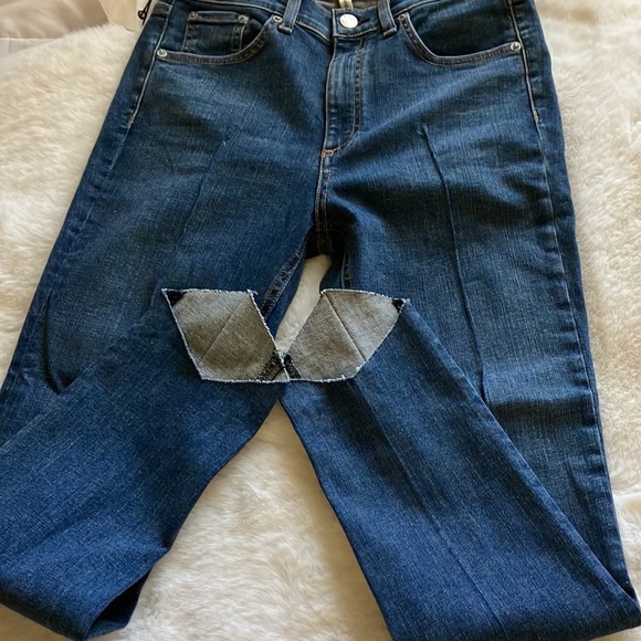 Dark wash jeans they are skinny they’re stretchy they’re soft so comfortable to - Picture 3 of 8